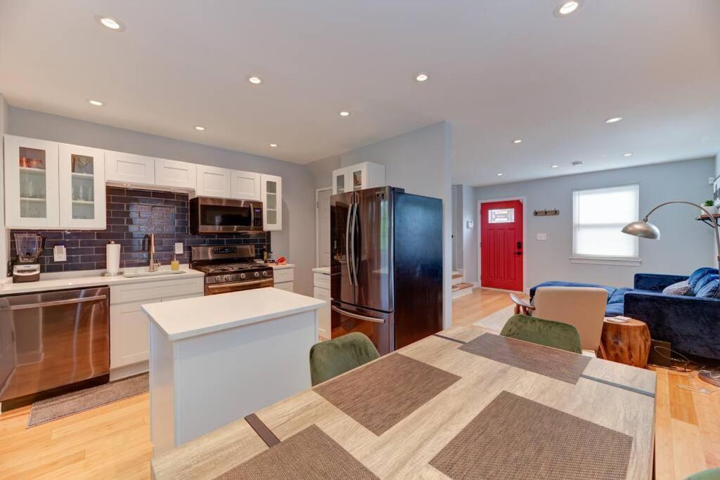 Red Door Rendezvous Villa Washington Bagian luar foto
